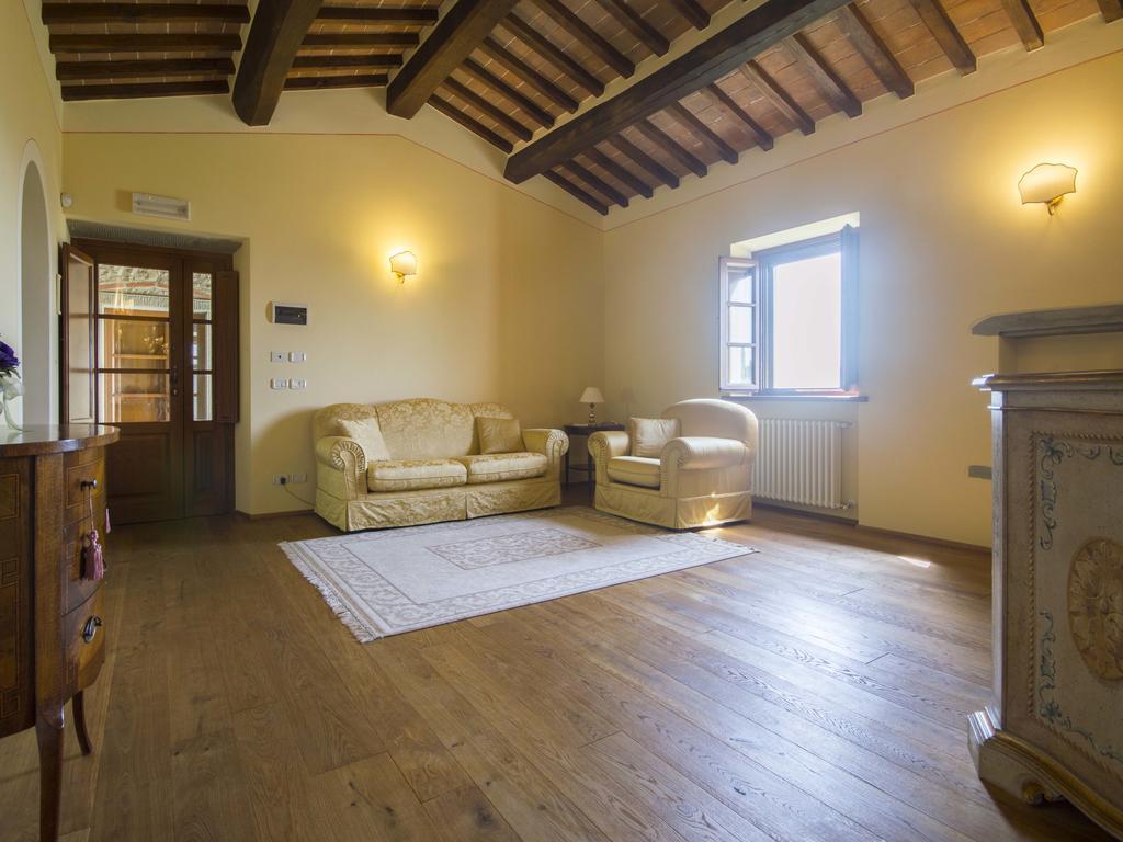 Maesta Del Sasso Villa Cortona Bagian luar foto