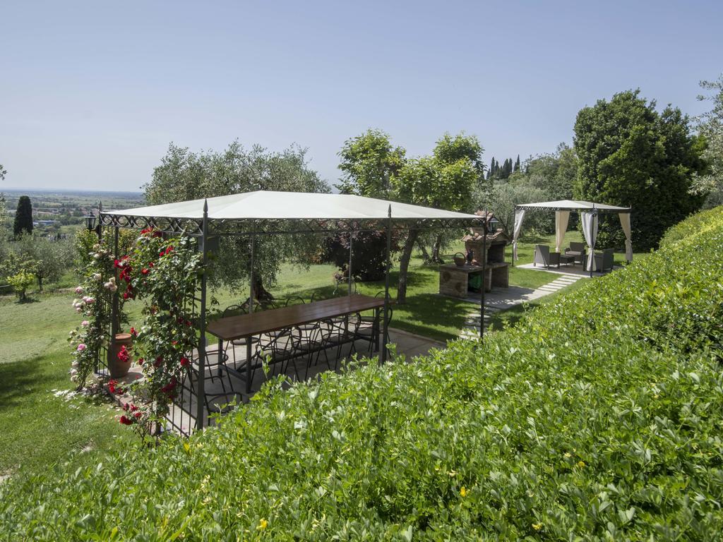 Maesta Del Sasso Villa Cortona Bagian luar foto