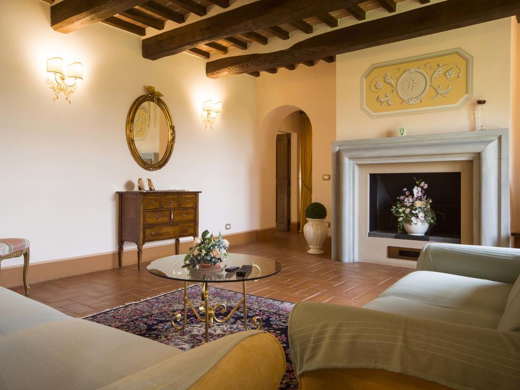 Maesta Del Sasso Villa Cortona Bagian luar foto