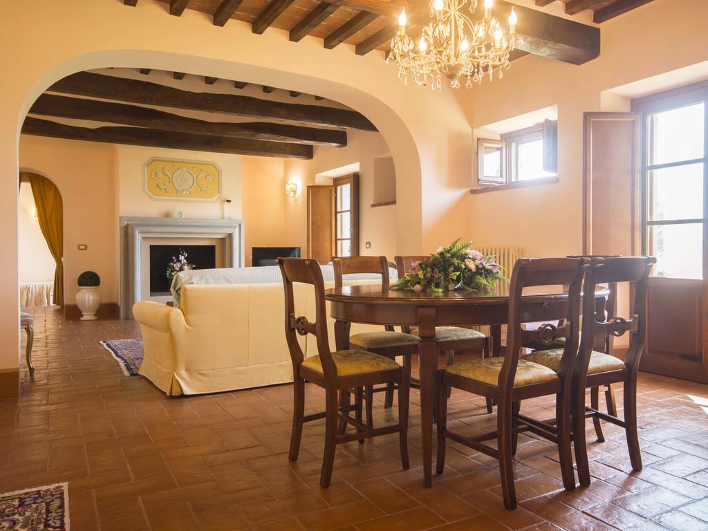 Maesta Del Sasso Villa Cortona Bagian luar foto